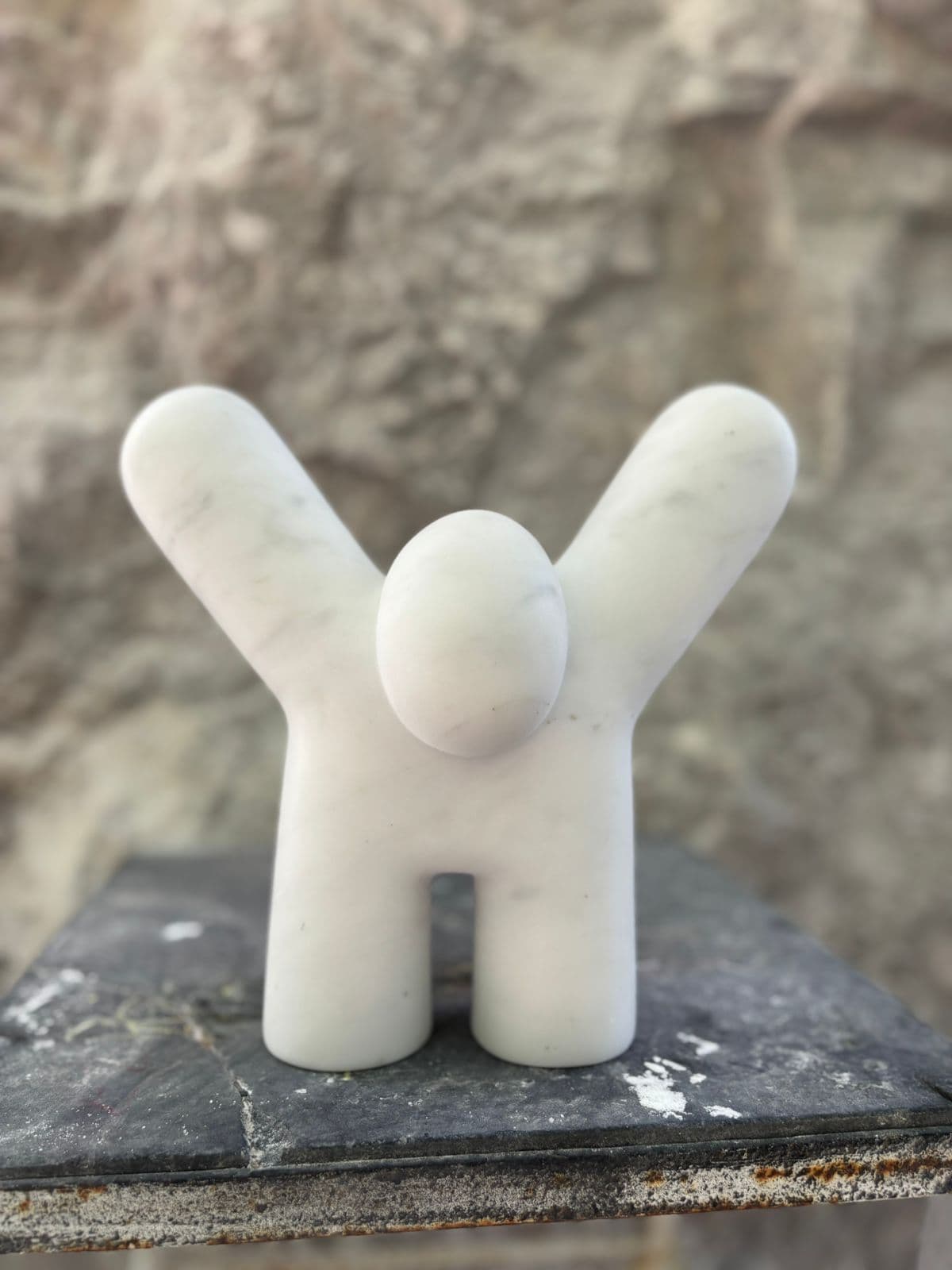 Daniel Serna - Mono Alegría